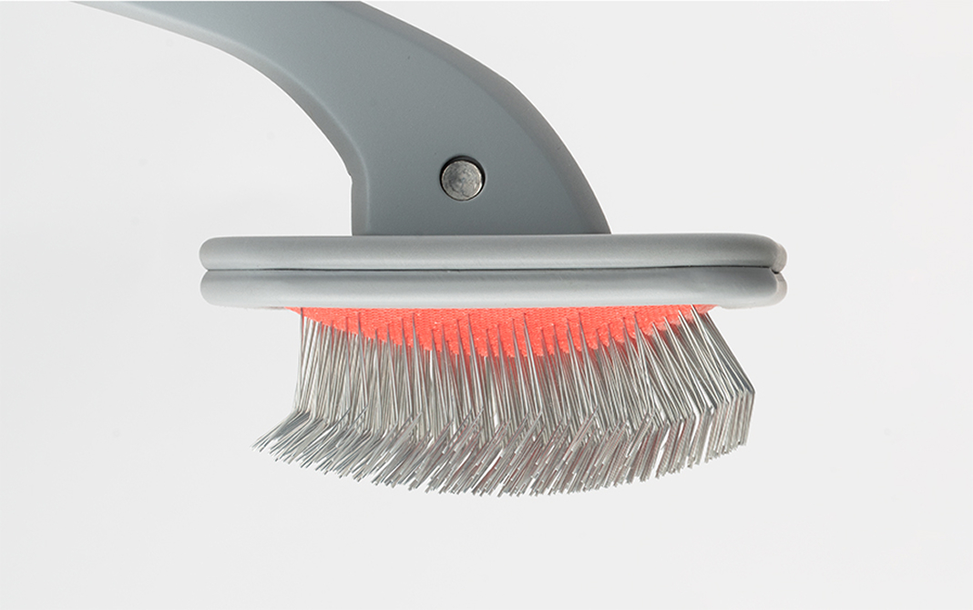 Maestro is our plastic slicker brush for pet grooming. Best quality materials to provide high-performance products. Discover now! - 3