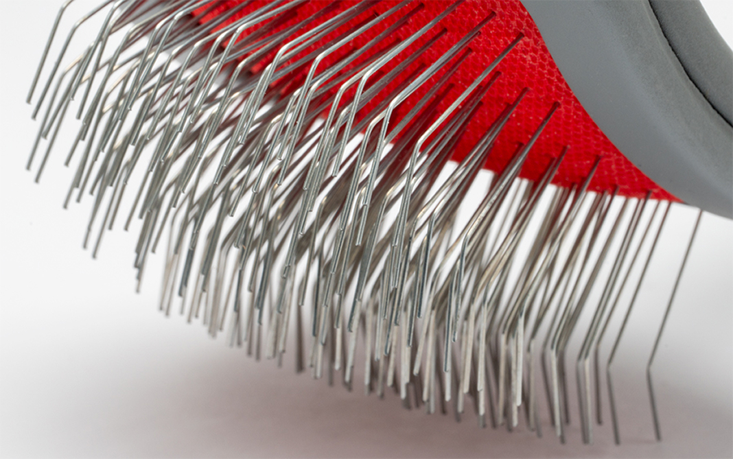 Maestro is our plastic slicker brush for pet grooming. Best quality materials to provide high-performance products. Discover now! - 8