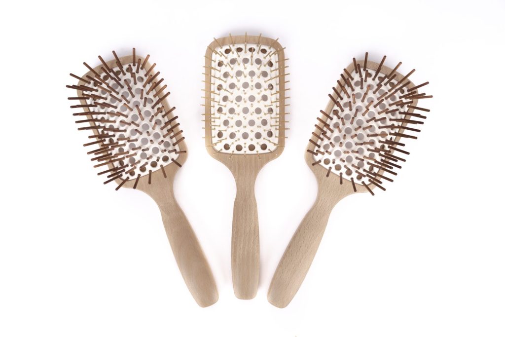 We are specialized in manufacturing and supplying professional pet grooming tools in the USA. White & Private label solutions